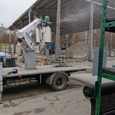 mobilné pieskovanie železnej konštrukcie